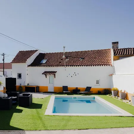 Schilla House T3 Private Pool, Near Peniche, West Coast Villa *