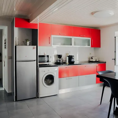 Schilla House T3 Private Pool, Near Peniche, West Coast Villa *